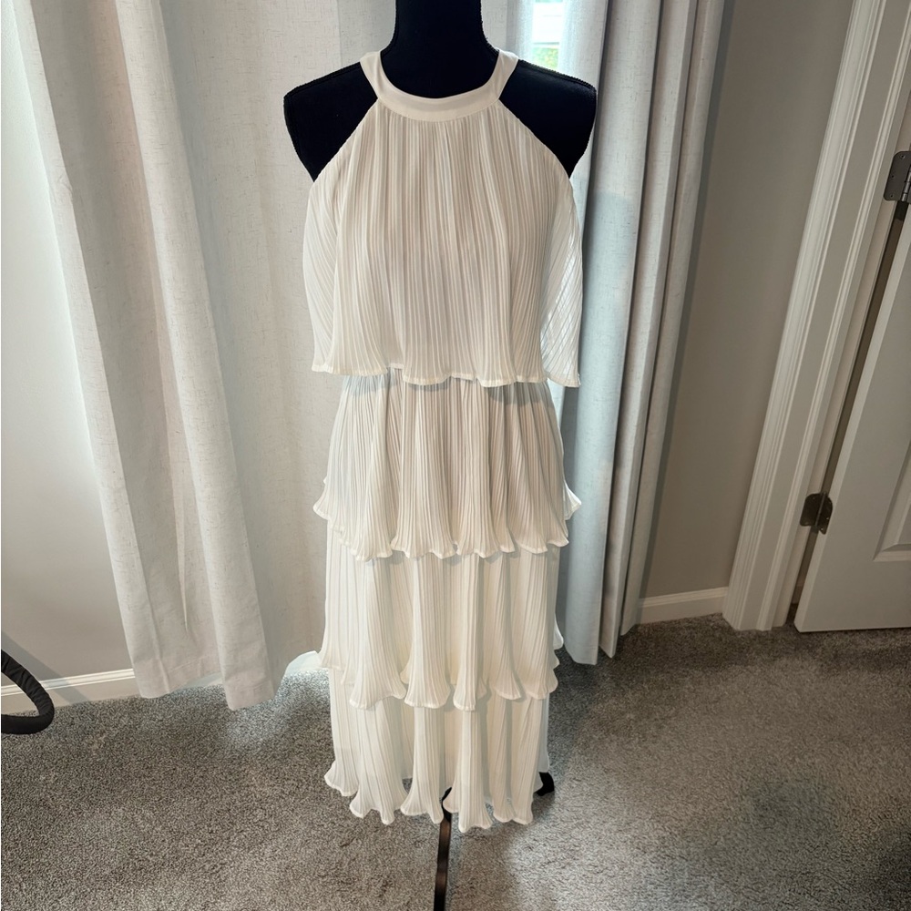 Chic White Layered Midi Dress